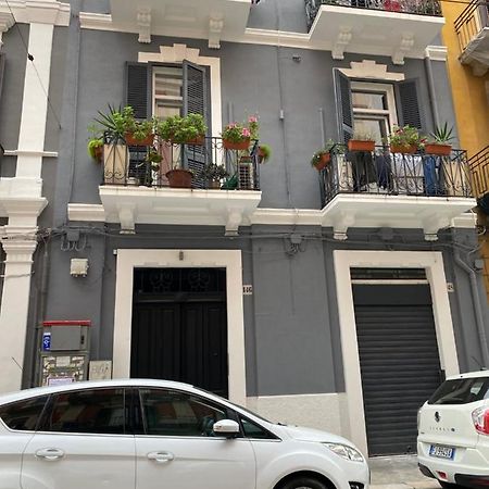 Casaro Stazione Apartment Бари Екстериор снимка