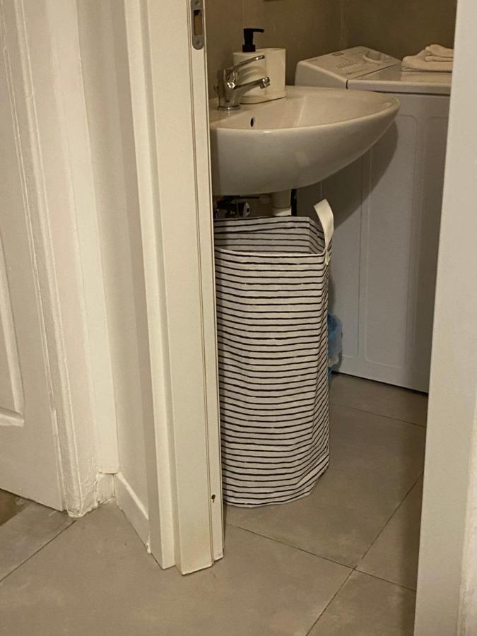 Casaro Stazione Apartment Бари Екстериор снимка