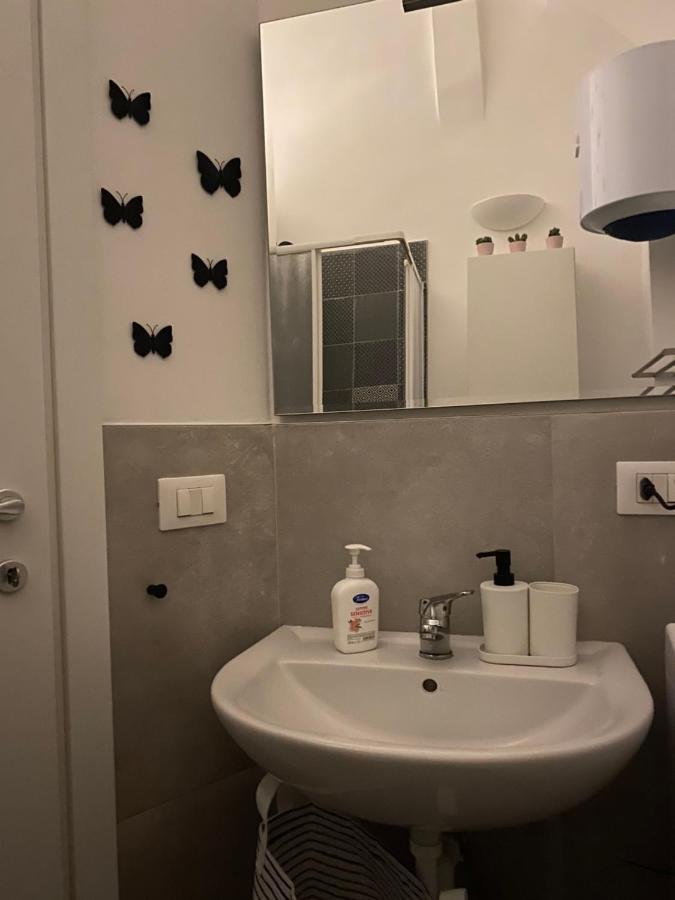 Casaro Stazione Apartment Бари Екстериор снимка